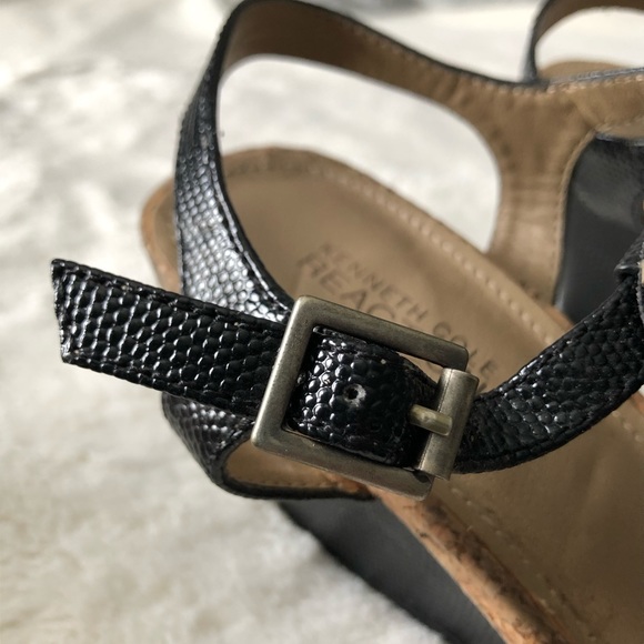 Kenneth Cole Women’s Black Wedge Sandals - Picture 12 of 12